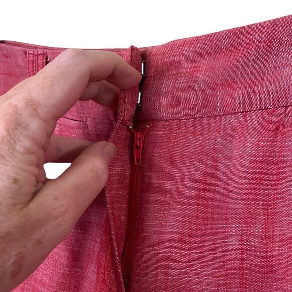 Sharagano Red Cuffed Capri Pants Size 4 - Picture 4 of 7